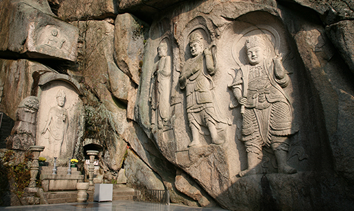 Byeongpungam Rock Seokbulsa Temple