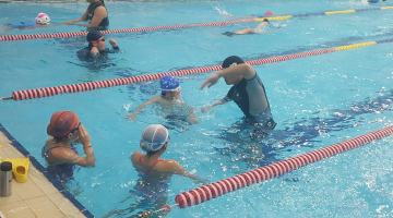 부산북구스포츠클럽의 수영 교육
