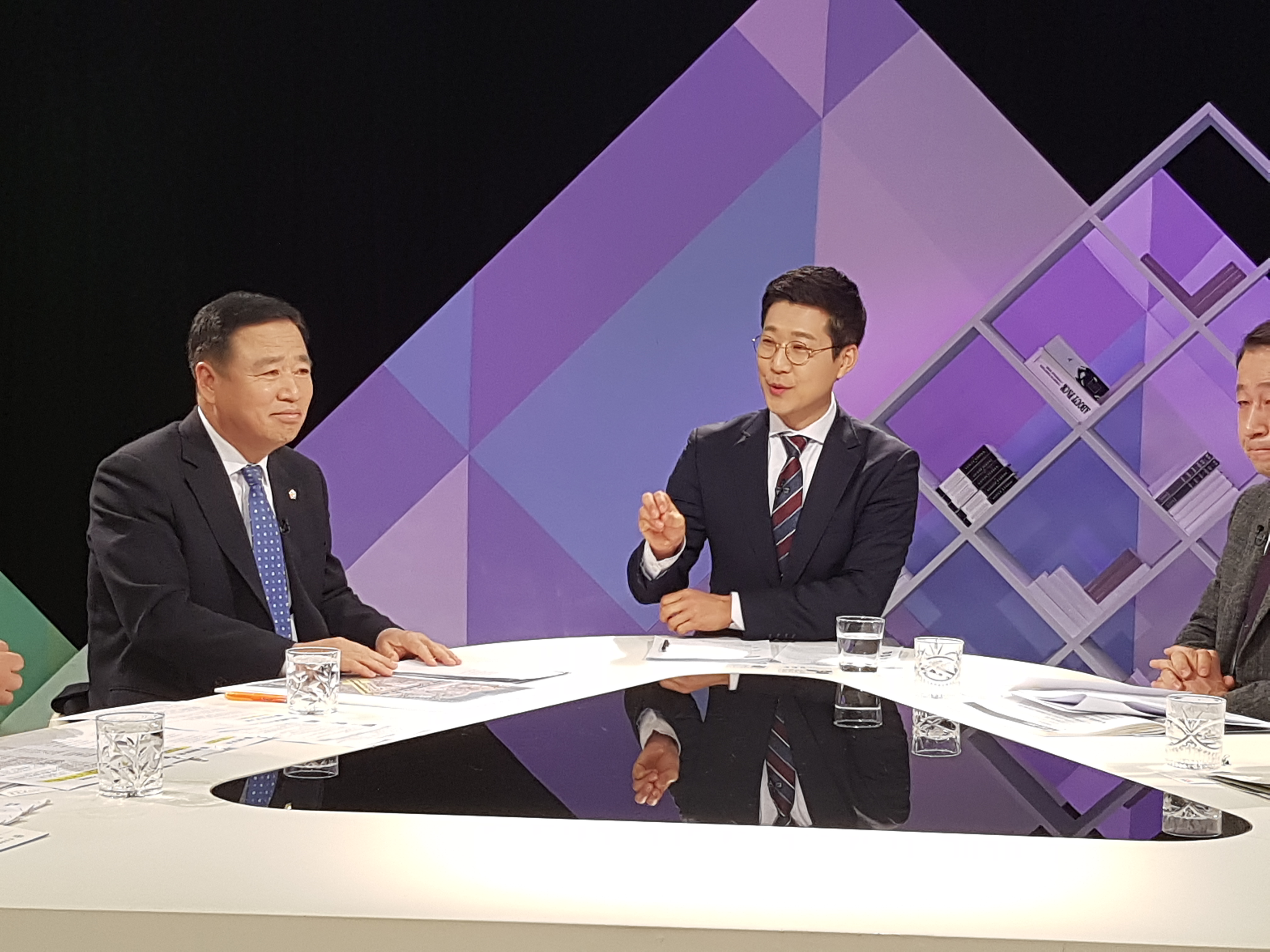 김해신공항 건설 반대 KNN파워토크 출연