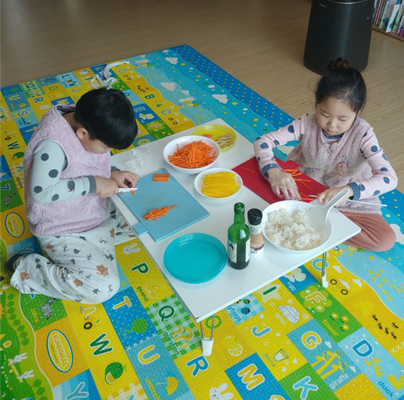 오빠와 나만의 김밥 만들기