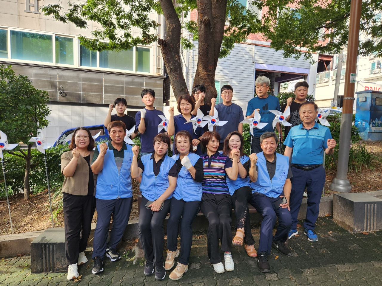 구포3동 청소년지도협의회, 광복절 맞이 「나라사랑 태극기 달기 운동」 전개