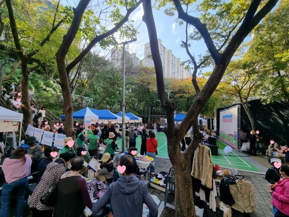 제8회 만덕3동 행복나눔장터 & 행복달콤 돗자리 영화관 행사 개최(2025.10.25.)