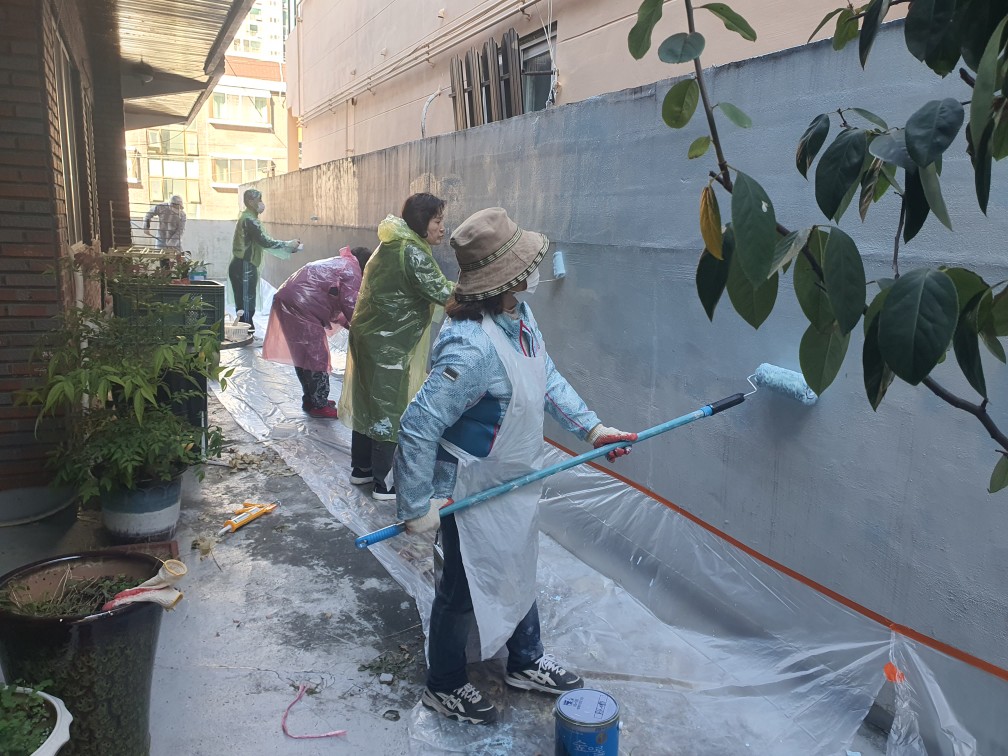 만덕3동 집수리 봉사활동 실시(감동재협동조합 및 자원봉사자)