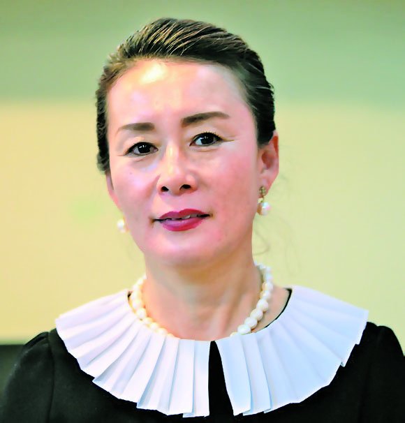 <시인의 창>