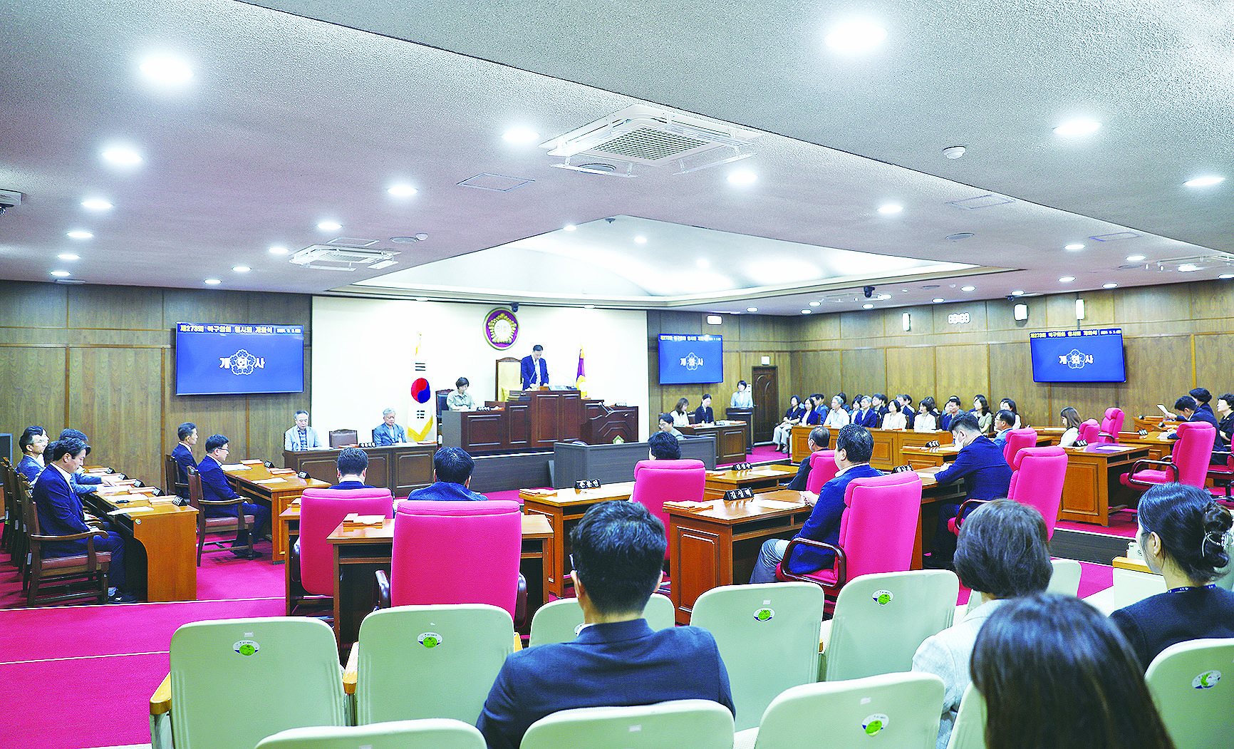 제274회 임시회 마무리 및 제275회 제2차 정례회 11월 개회