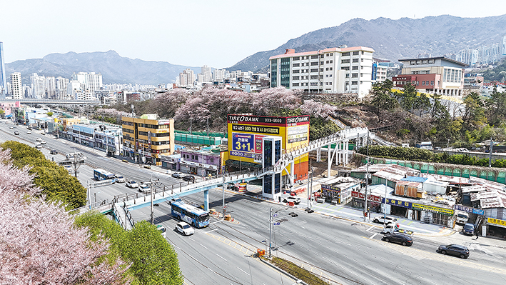 ‘구포삼거리 보행육교’ 15일 개통