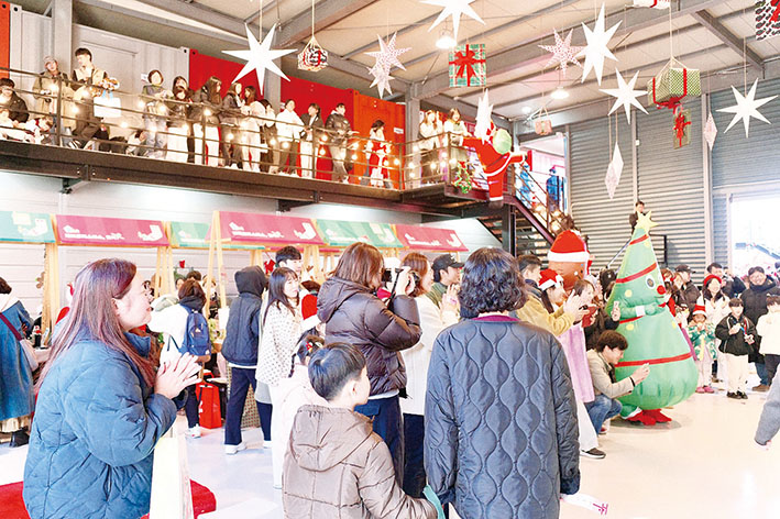 AZ-MZ 레트로 페스티벌, 주민 호응 속에 마무리