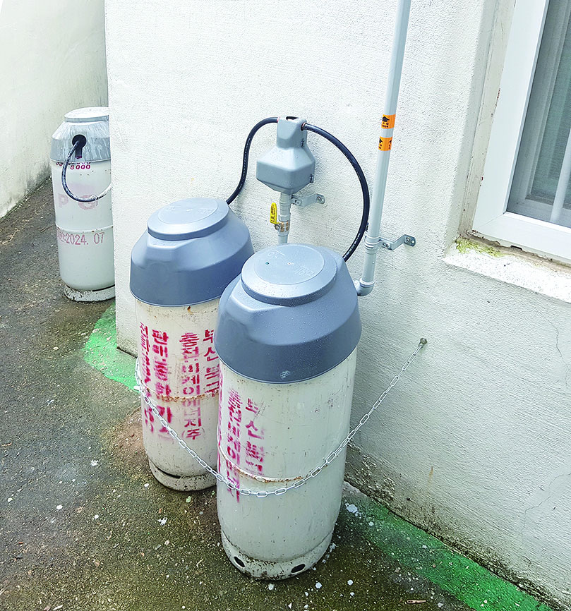 LPG 고무호스, 금속배관으로 교체하세요